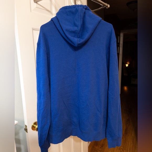 Tommy Hilfiger - Picture 2 of 2